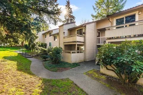 14200 NE 171st St #A106, Woodinville, WA 98072