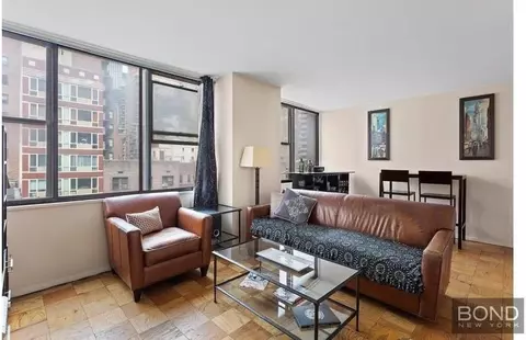 301 E 45th St, New York, NY 10017