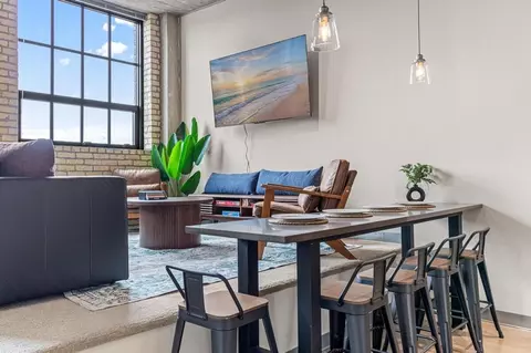 718 Washington Ave N #1495848P, Minneapolis, MN 55401