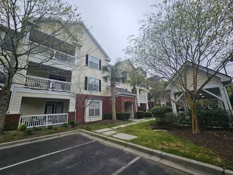 45 Sycamore Ave #226, Charleston, SC 29407