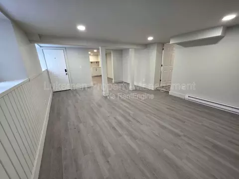 415 W Walnut St #3, Kalamazoo, MI 49007