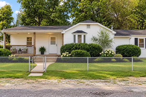 2015 E 16th St, Muncie, IN 47302 photo 8