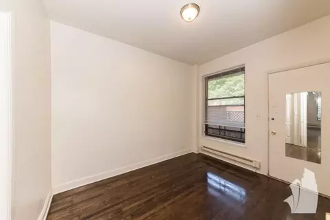 3839 N Greenview Ave #3841-3W, Chicago, IL 60613