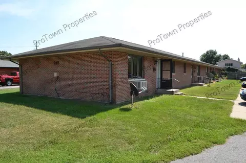 245 W Elm St #4, Coal City, IL 60416