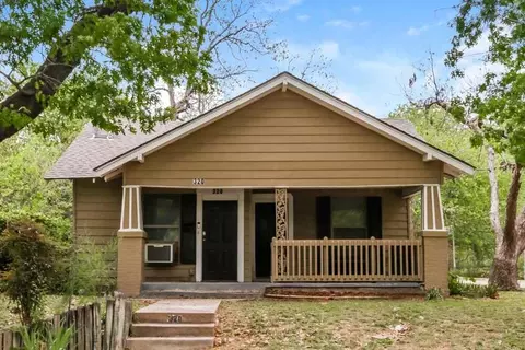 320 Kirven Ave, Waxahachie, TX 75165