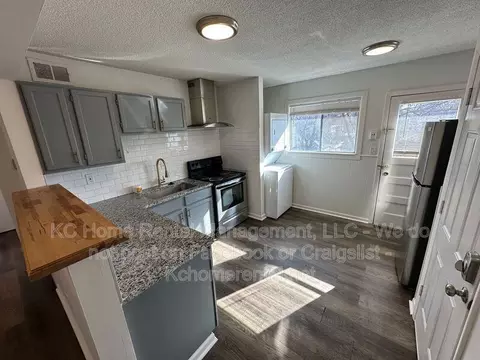 8443 Lowell Ave #43B, Overland Park, KS 66212