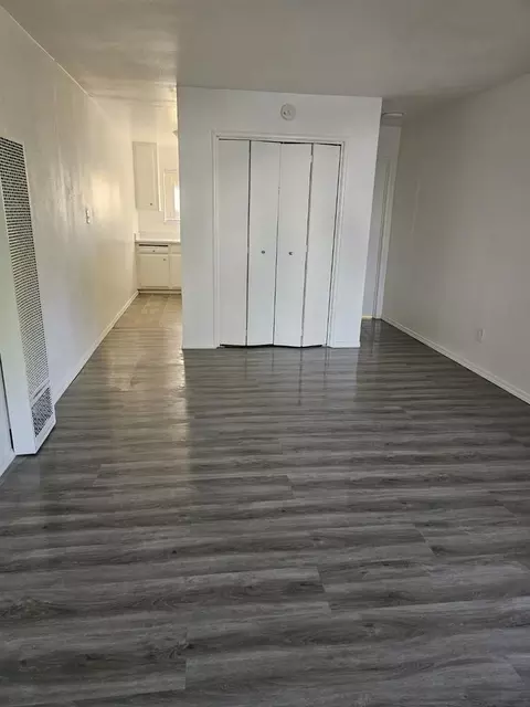 32 E Wyandotte St #B, Stockton, CA 95204