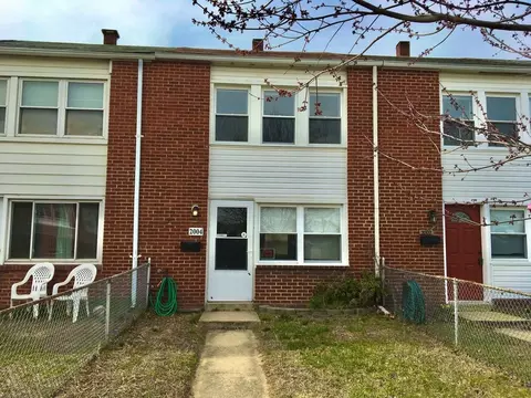 2004 Larkhall Rd, Dundalk, MD 21222