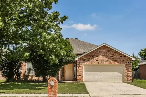 2713 Meadowview Dr, Corinth, TX 76210