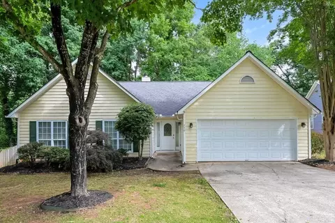 750 Paris Dr, Lawrenceville, GA 30043