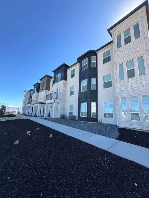 6454 W Pinnacle Peak Ln # E201, Herriman, UT 84096