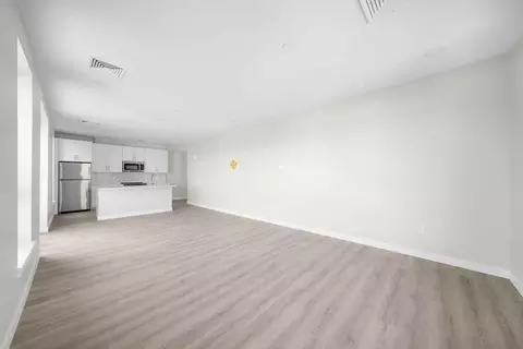 157 Chestnut St, Chelsea, MA 02150
