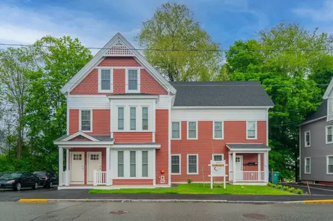 21 Pacific St #2, Fitchburg, MA 01420