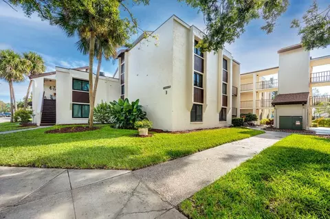 2207 Belleair Rd #B4, Clearwater, FL 33764