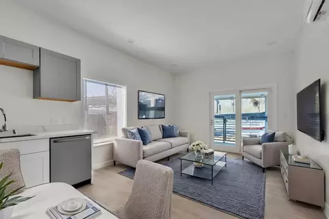 3000 T St #104, Sacramento, CA 95816