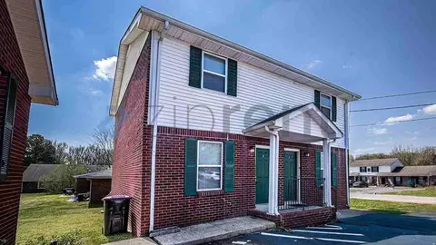 815 Golfview Pl #E, Clarksville, TN 37043