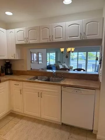 809 Ocean Dunes Cir, Jupiter, FL 33477