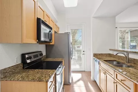 11012 Legacy Dr #104, Palm Beach Gardens, FL 33410