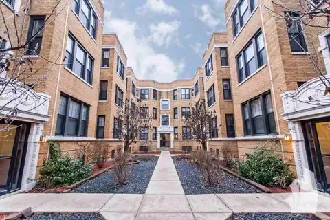 719 W Barry Ave #723-5A1, Chicago, IL 60657