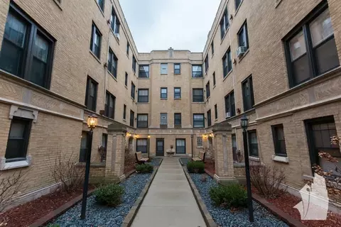 2840 N Orchard St #2844-27, Chicago, IL 60657