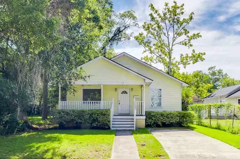 1810 Reynolds St, Savannah, GA 31401