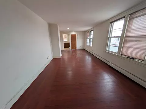 128 Grand St #3, Middletown, CT 06457