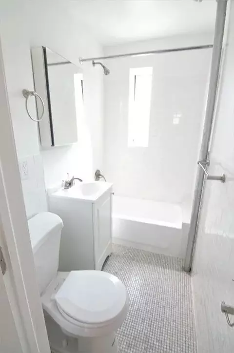 34-18 91st St #C41, New York, NY 11372