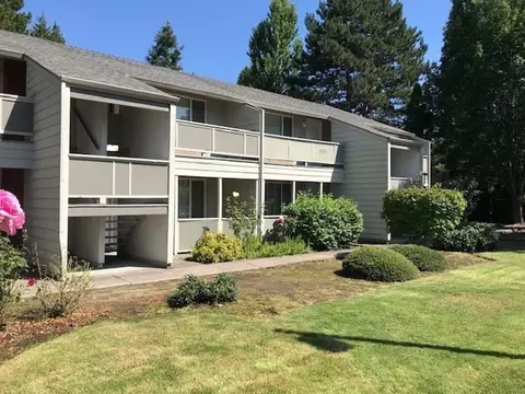 13775 SW Larch Pl, Beaverton, OR 97005