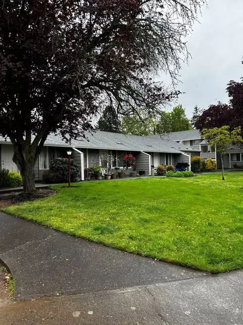 13775 SW Larch Pl, Beaverton, OR 97005