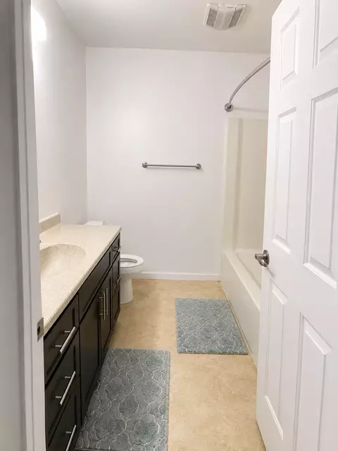 1117 Plymouth Dr, Champaign, IL 61821 photo 14