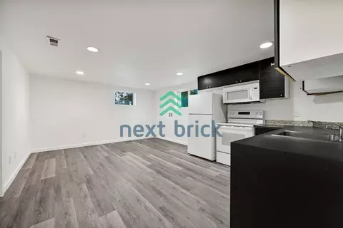 10616 Des Moines Memorial Dr S, Burien, WA 98168