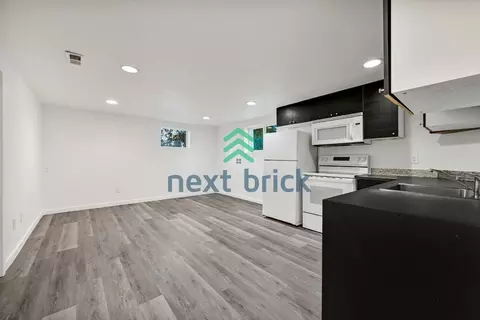 10616 Des Moines Memorial Dr S, Burien, WA 98168