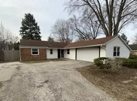 81 Seabury Rd, Bolingbrook, IL 60440
