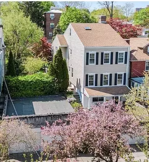5631 Post Rd #1, New York, NY 10471