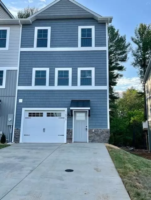 Palomino Trl, Harrisonburg, VA 22801