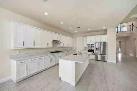 9334 Crestview Cir, Palm Beach Gardens, FL 33412