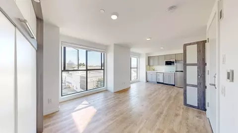 1532 Howard St #503, San Francisco, CA 94103