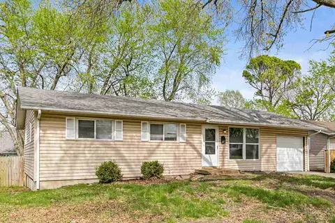 1575 Bobbinray Ave, Florissant, MO 63031