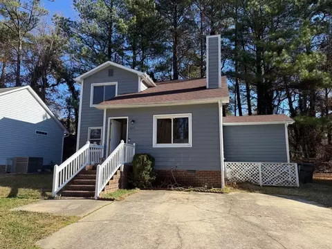 825 Rawls Dr, Raleigh, NC 27610