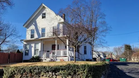 10 Marion St, Hudson, MA 01749