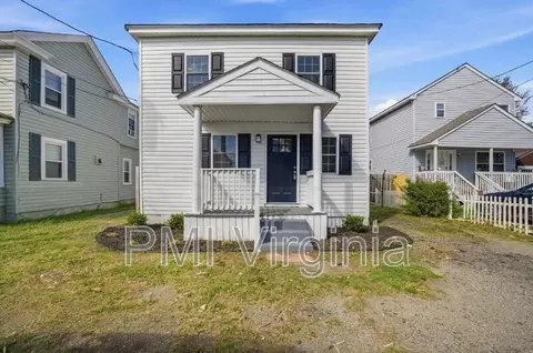307 N 4th St, Suffolk, VA 23434