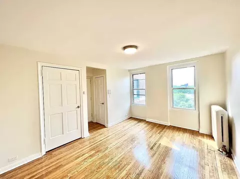 34-47 90th St #J61, Jackson Heights, NY 11372