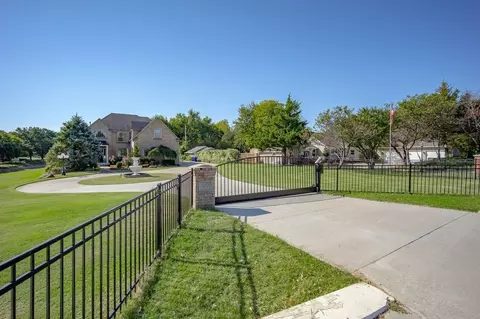 1032 W Lindsey St #A, Norman, OK 73069