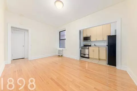 47-05 45th St #F10, New York, NY 11377