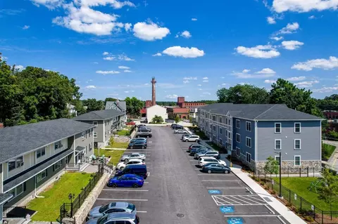 61 Princeton St #14, North Chelmsford, MA 01863