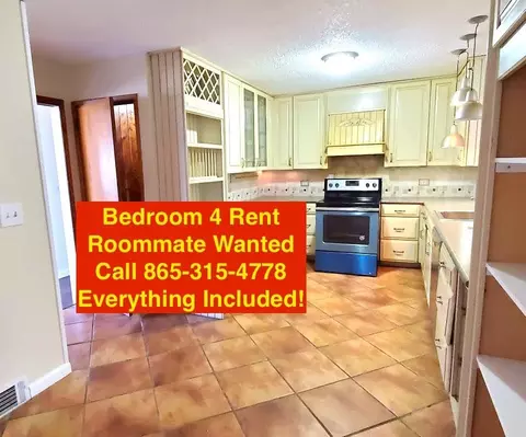 505 Chestnut St #1, Sweetwater, TN 37874