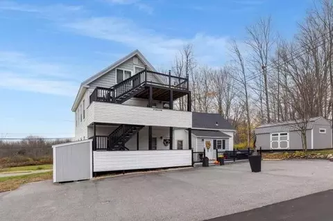 91 Sullivan St #3, Berwick, ME 03901