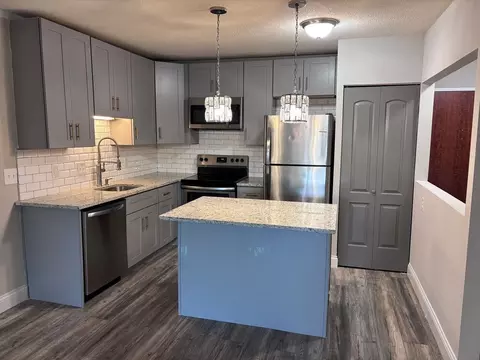 8717 Watson Rd, Webster Groves, MO 63119
