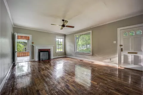 2011 S S St, Fort Smith, AR 72901 photo 2