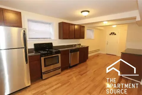 1117 W Oakdale Ave #GDNS, Chicago, IL 60657